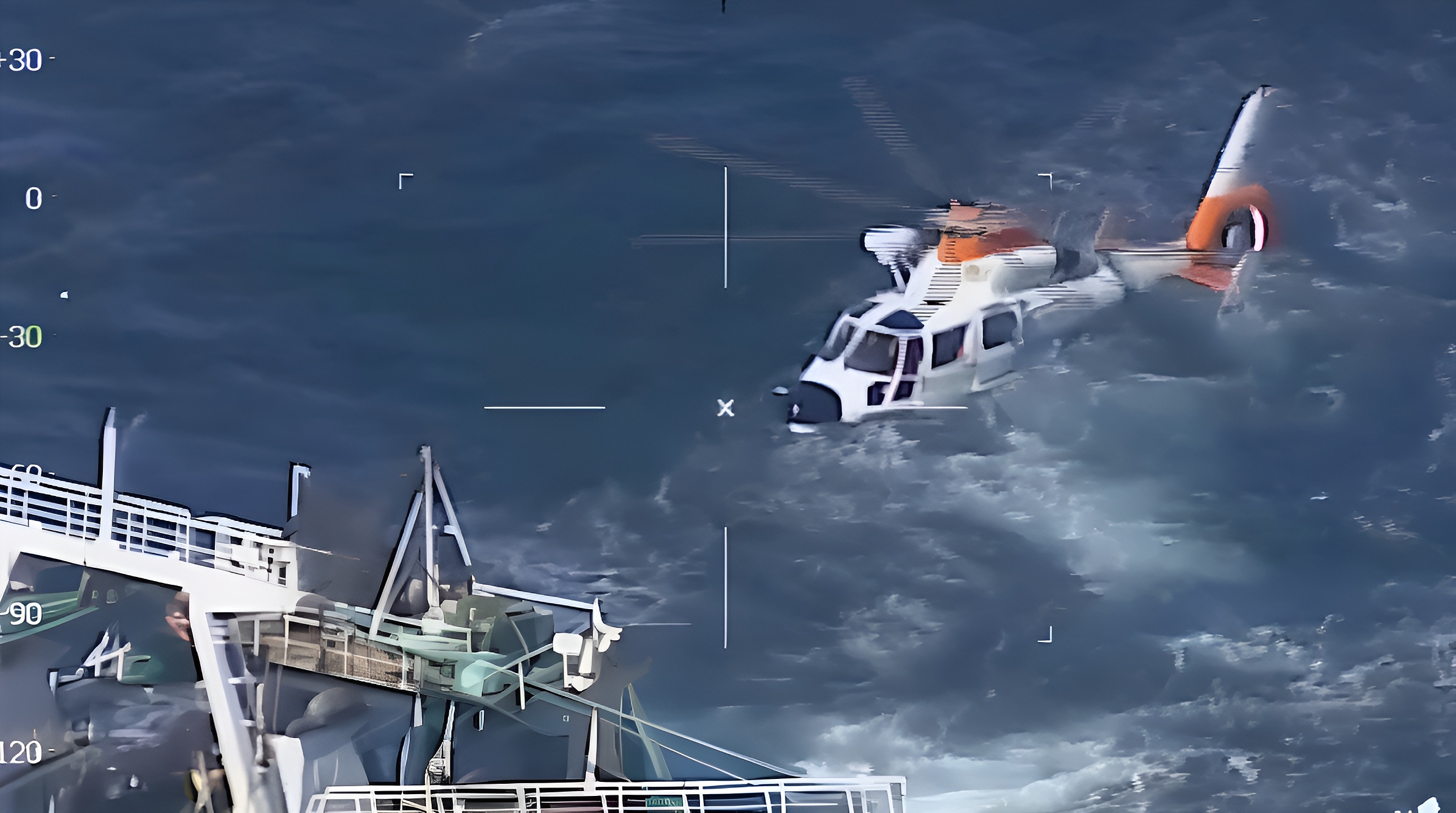 Rescate en el mar: Prefectura Naval aeroevacu贸 a un tripulante accidentado