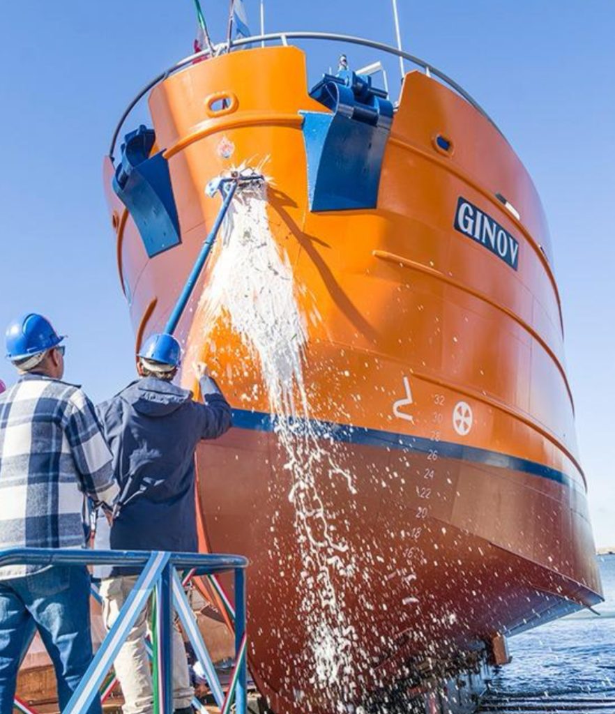 Botaron el Buque Pesquero Gino V en el Astillero Naval Federico Contessi. Es el número 153 en su historial