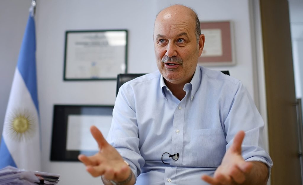 Ley de Cabotaje: Sturzenegger defendió la desregulación y los gremios rechazan argumentos