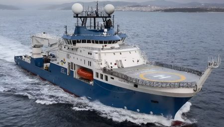 Falkor Too y CONICET emprenden misión histórica en dos cañones submarinos del Atlántico Sur