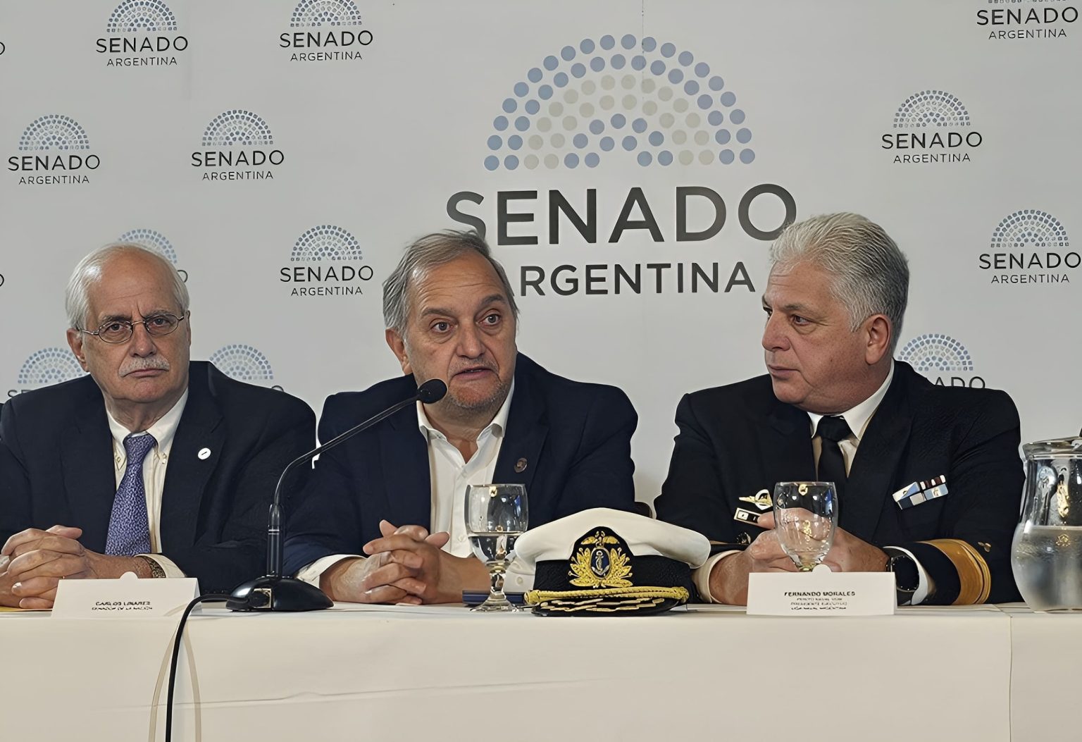 Industria naval y marina mercante: Sindicatos y especialistas debatieron el futuro del sector
