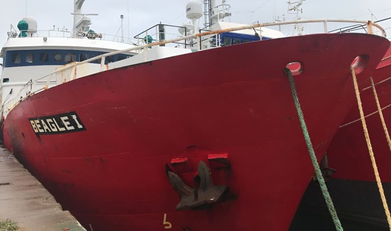 Acuerdo salarial para la flota congeladora: El SOMU firm贸 incrementos mensuales hasta marzo