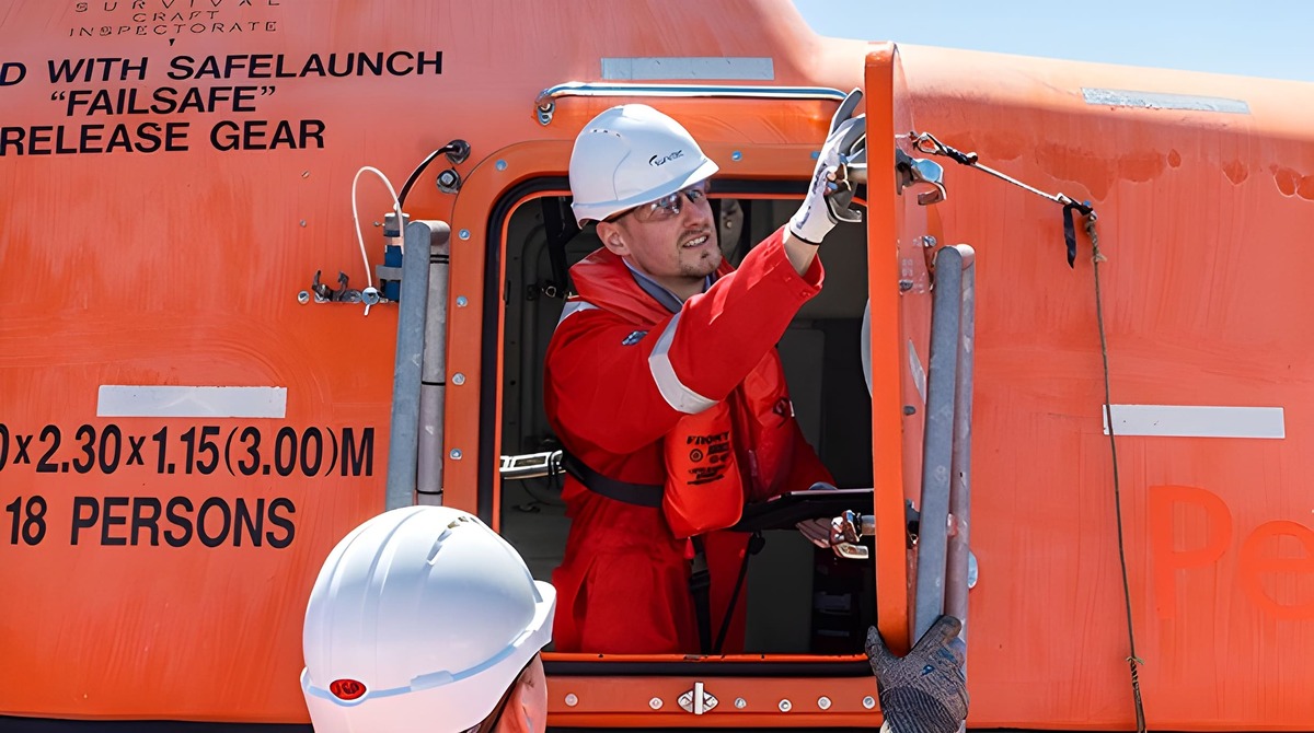 Prefectura actualiza el marco t茅cnico y administrativo de la navegaci贸n