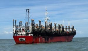 Inicia la Temporada de pesca de calamar 2026 al sur del paralelo 49°S con la zarpada de 20 buques poteros