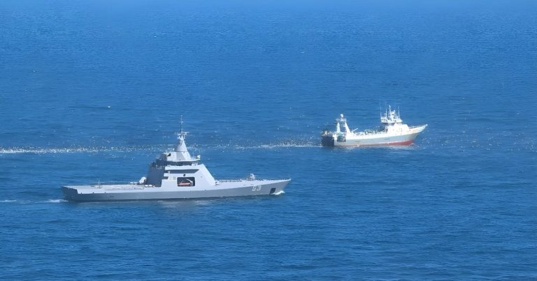 Pesca ilegal. El arrastrero espa帽ol Fakir in fraganti dentro de la ZEEA. No hubo infracci贸n