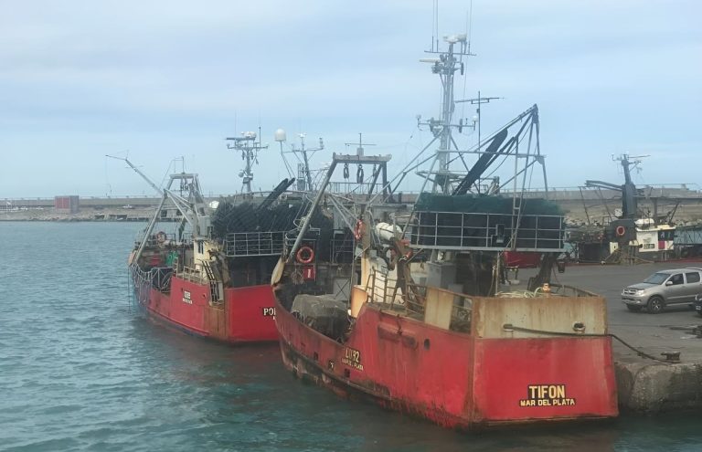 Se concret贸 el primer embarque de un marinero observador en la flota costera