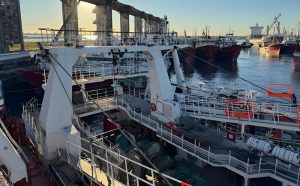 Langostino: la salida de la flota sigue atada a una negociación paritaria que no se define