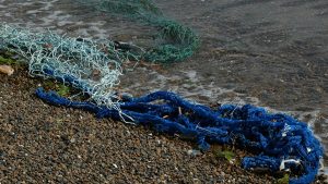 La contaminación por plásticos en el mar gana espacio en la agenda pesquera regional