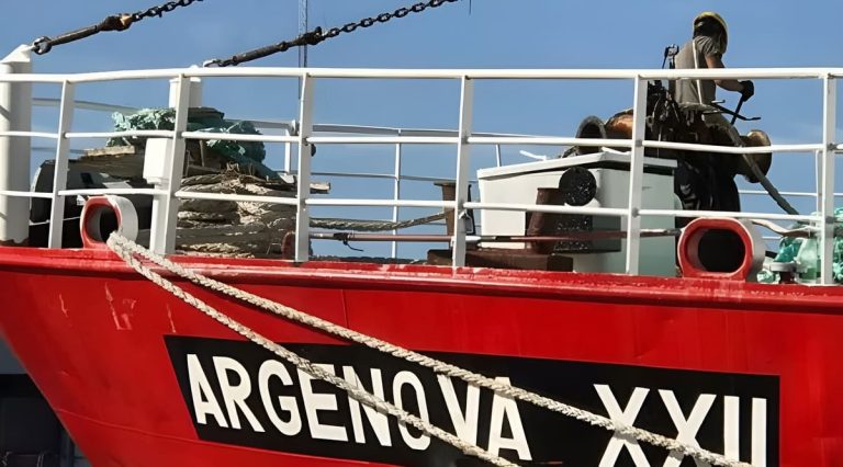 El Argenova XXII suspendió la pesca tras la muerte de un tripulante