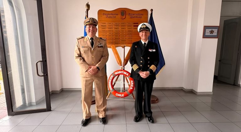Rodolfo Cattaneo fortalece en Chile la cooperación para el control de los espacios marítimos