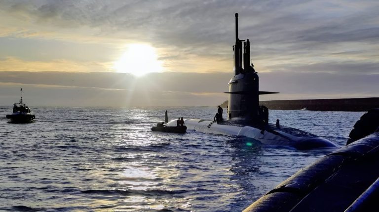 Mar del Plata recibió al submarino brasileño Humaitá para el Ejercicio Fraterno XXXIX