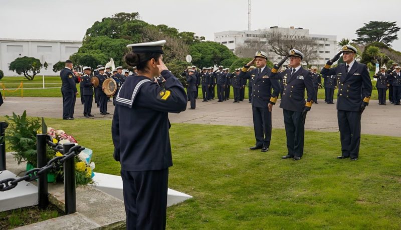 La tripulación del MB Humaitá homenajeó en Mar del Plata a los 44 submarinistas del ARA San Juan