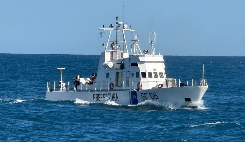 Armada y Prefectura buscan por aire, mar y tierra a dos kayakistas desaparecidos en Santa Teresita