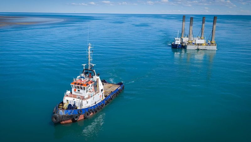 Remolcadores Mar del Plata trasladó una plataforma a Río Negro para obras submarinas en VMOS