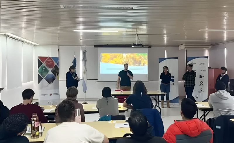 Chubut capacitó a 31 observadores a bordo para fortalecer el monitoreo del langostino