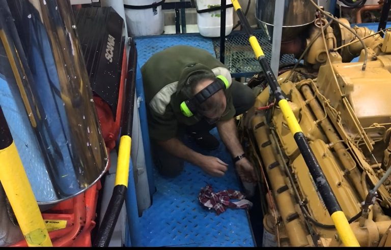 Conarpesa ratificó que no moverá sus barcos hasta resolver el conflicto con maquinistas por liquidación del SAC