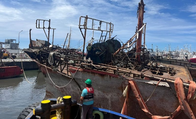 El puerto de Mar del Plata completó el desguace de otros dos pesqueros y recupera espacios de amarre